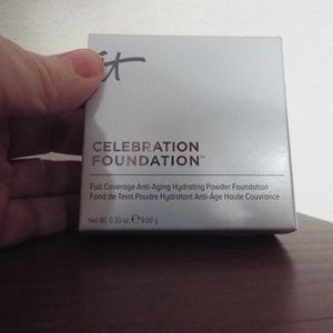 IT Cosmetics Celebration Foundation Medium
